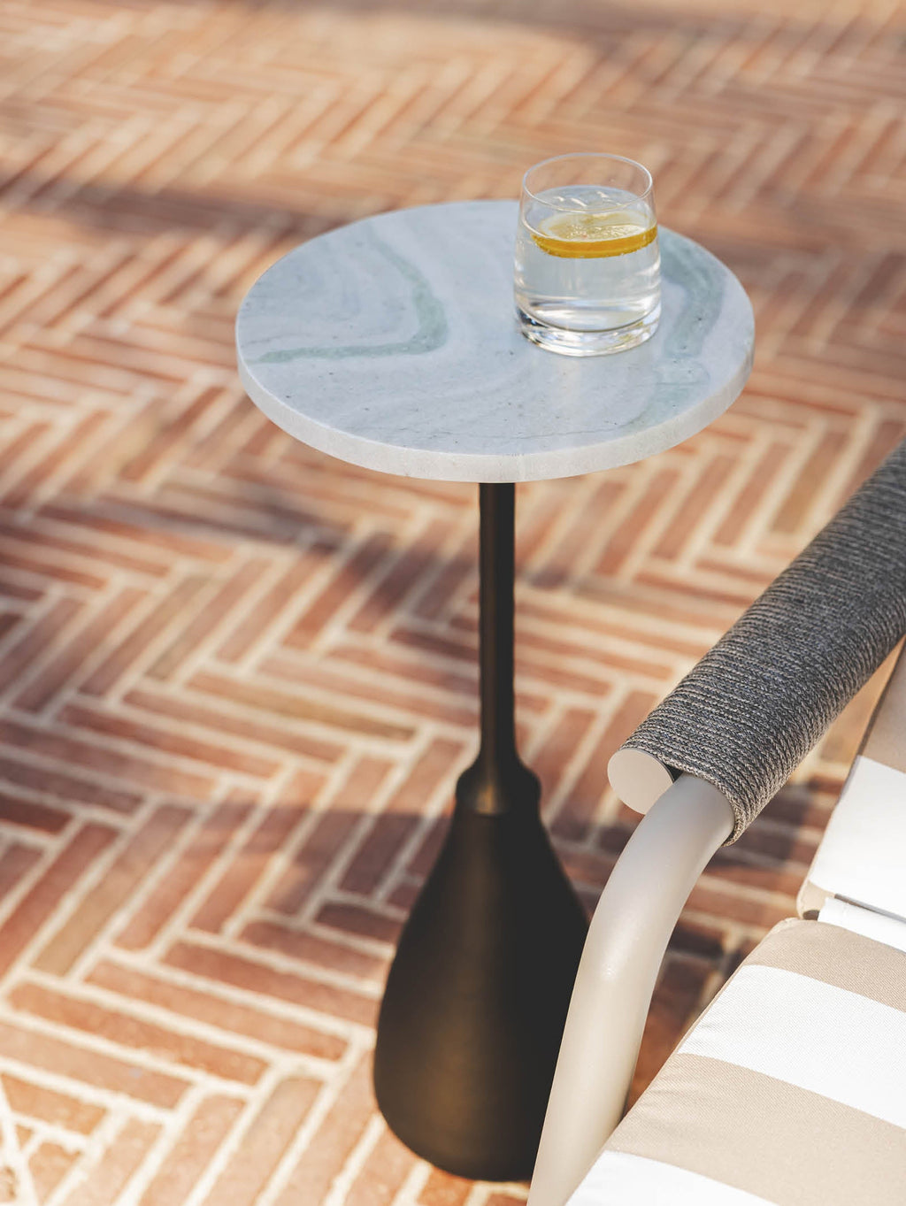 Table d'appoint en aluminium pour patio