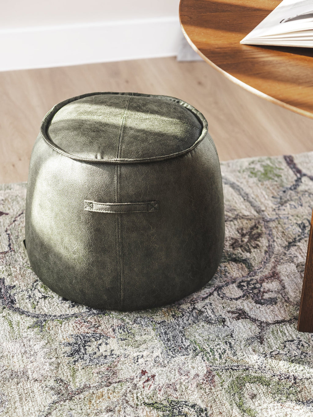 Tabouret en tissu moderne