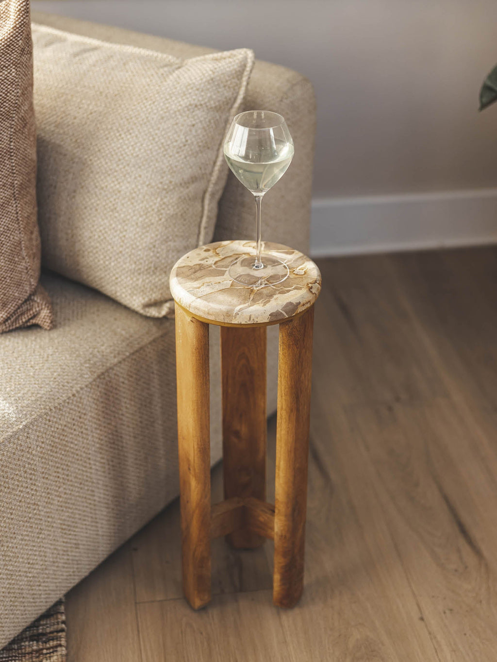 Table d'appoint en marbre contemporaine pour salon