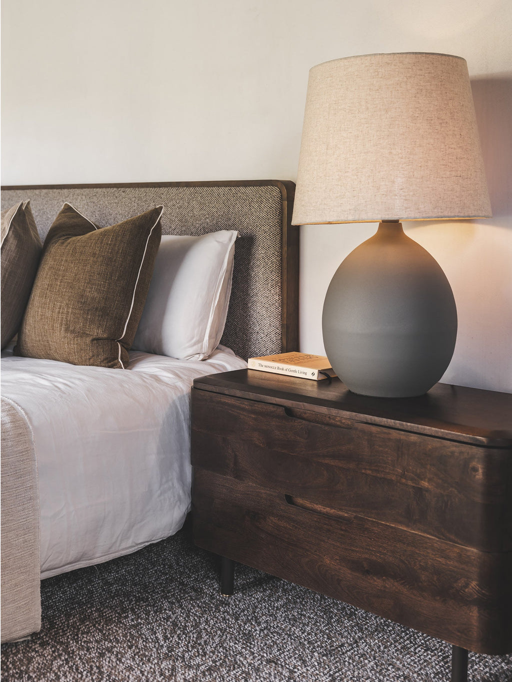 Table de chevet moderne en bois pour chambre à coucher