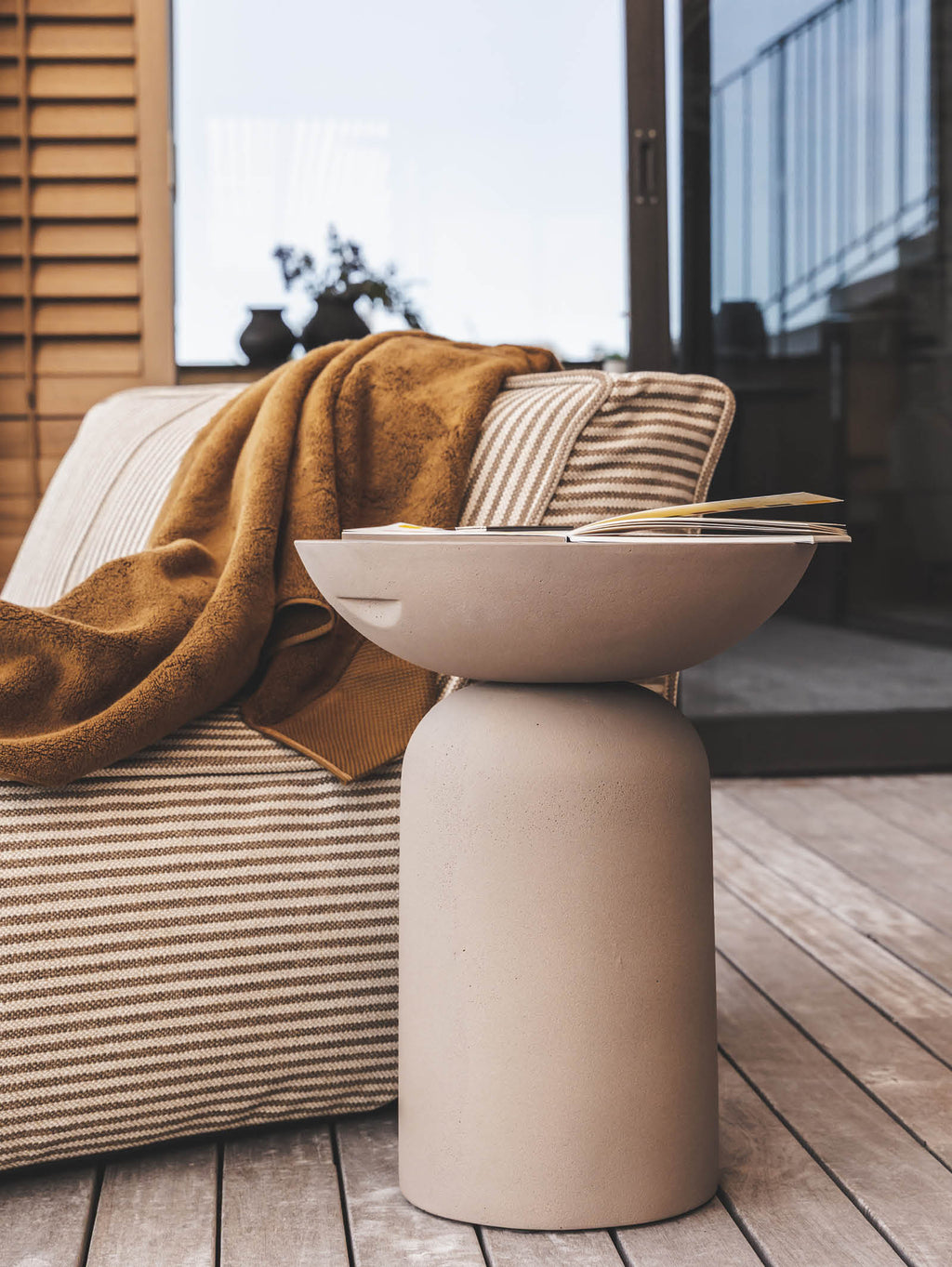 Table basse moderne pour terrasse