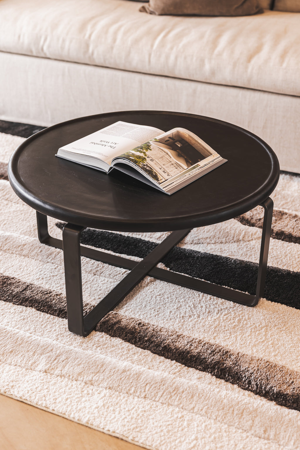 Table basse en bois moderne pour salon