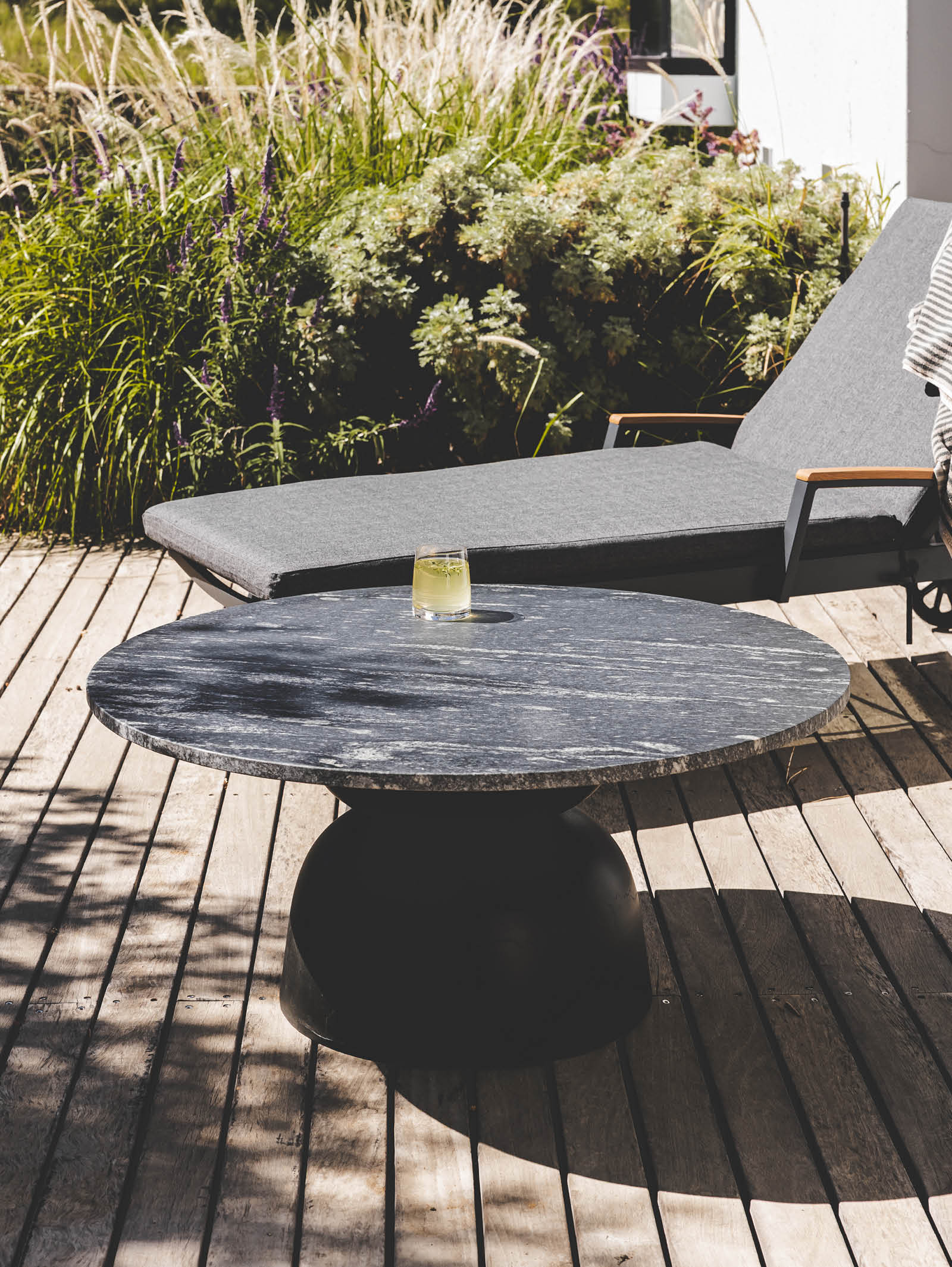 Table basse en aluminium pour patio