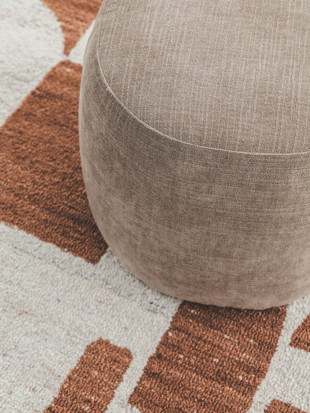 Pouf en tissu pour salon