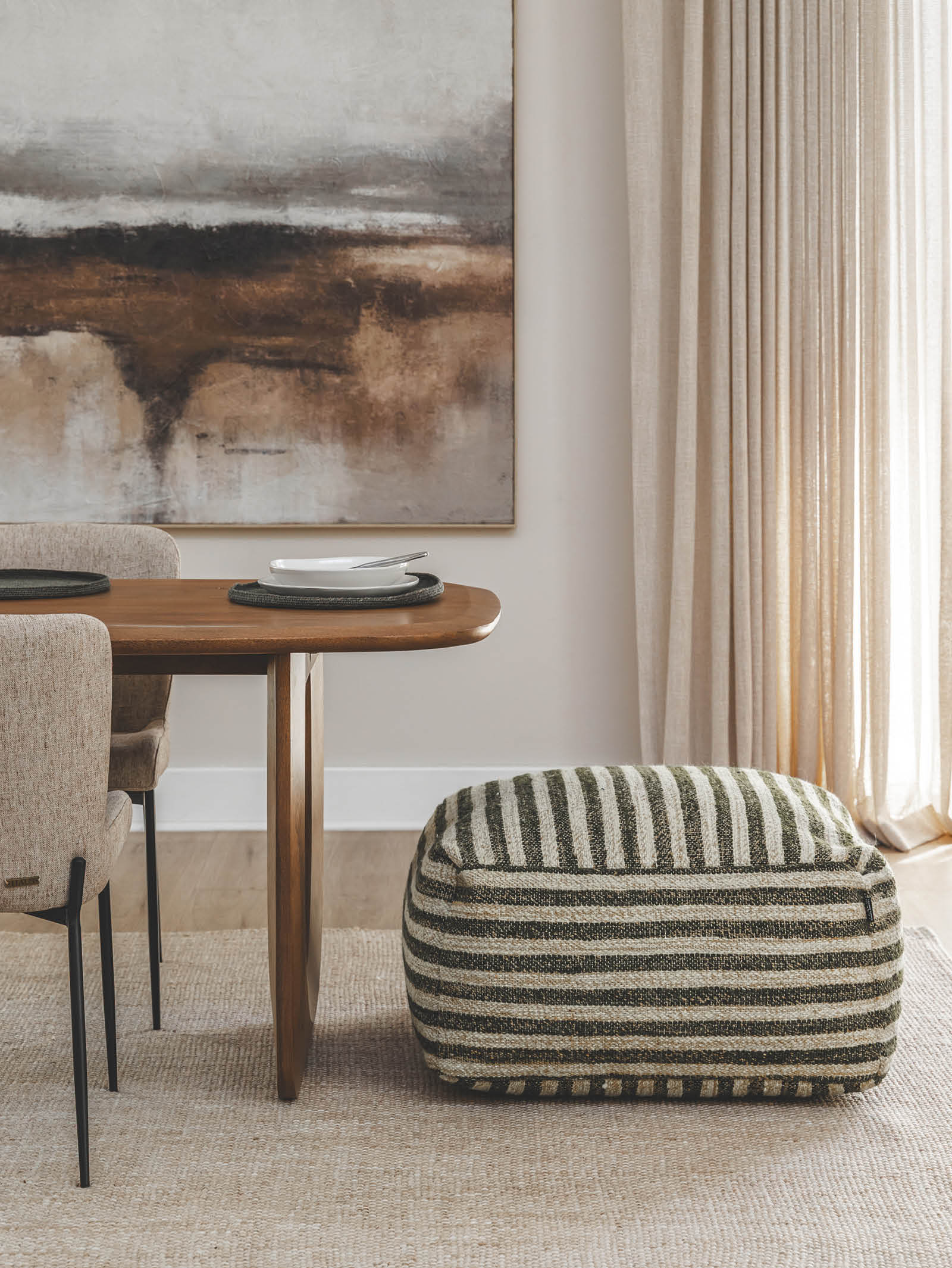 Pouffe en tissu classique pour salon
