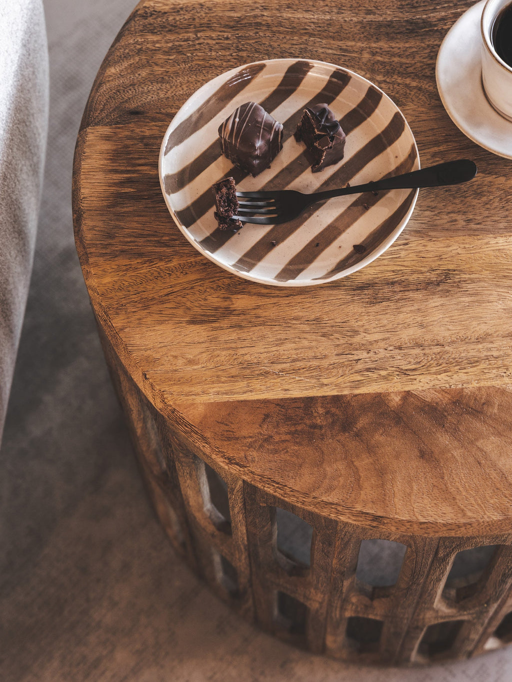 Table d'appoint en bois pour salon