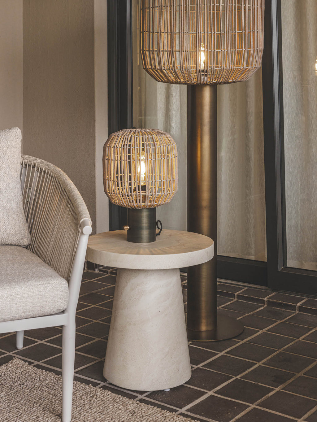 Table d'appoint moderne pour patio
