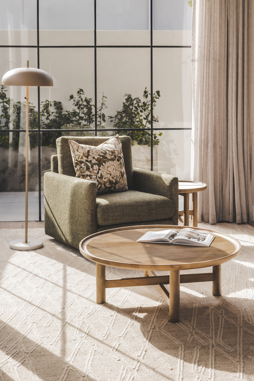 Table basse classique en bois pour salon