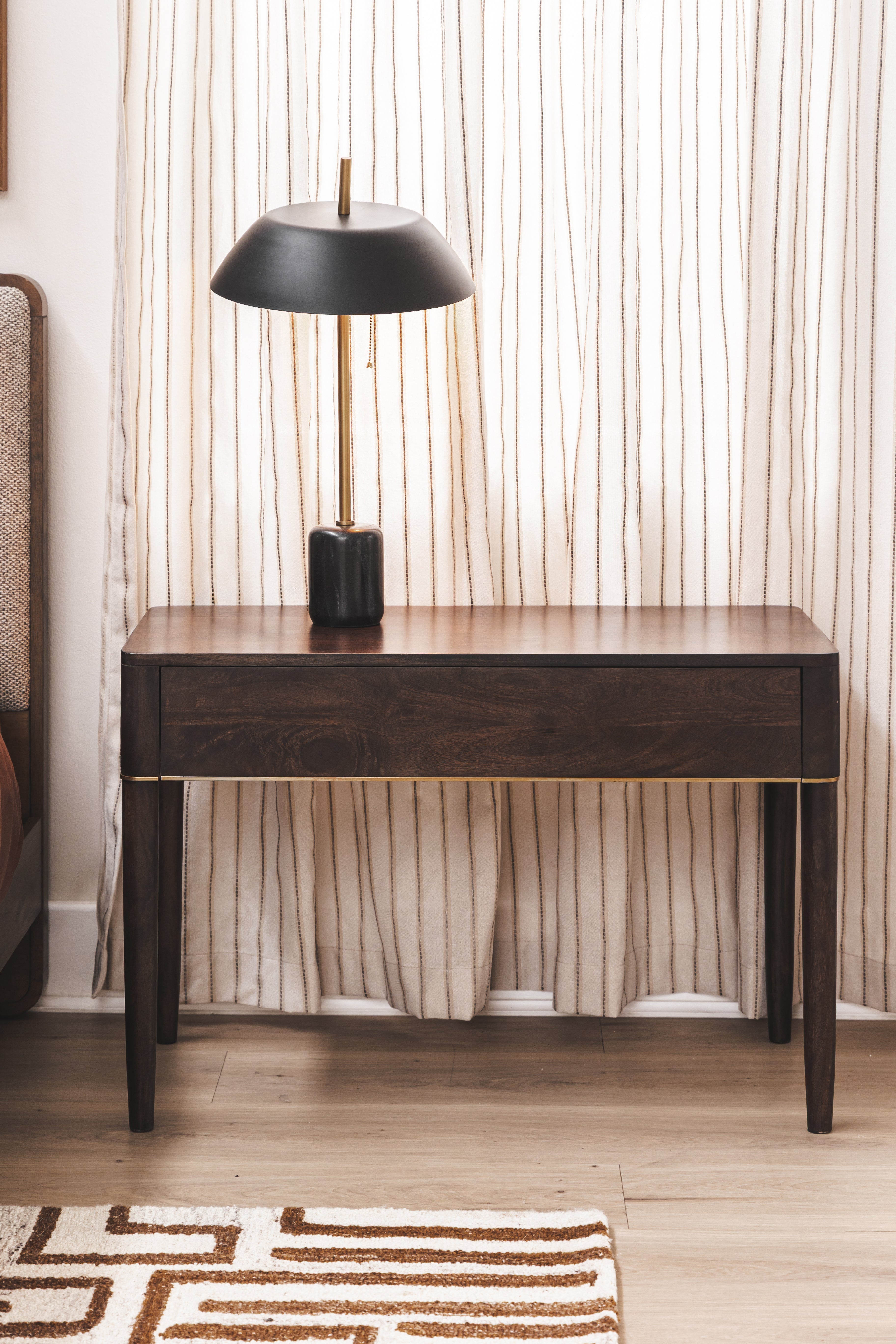 Table de chevet moderne en bois pour chambre à coucher
