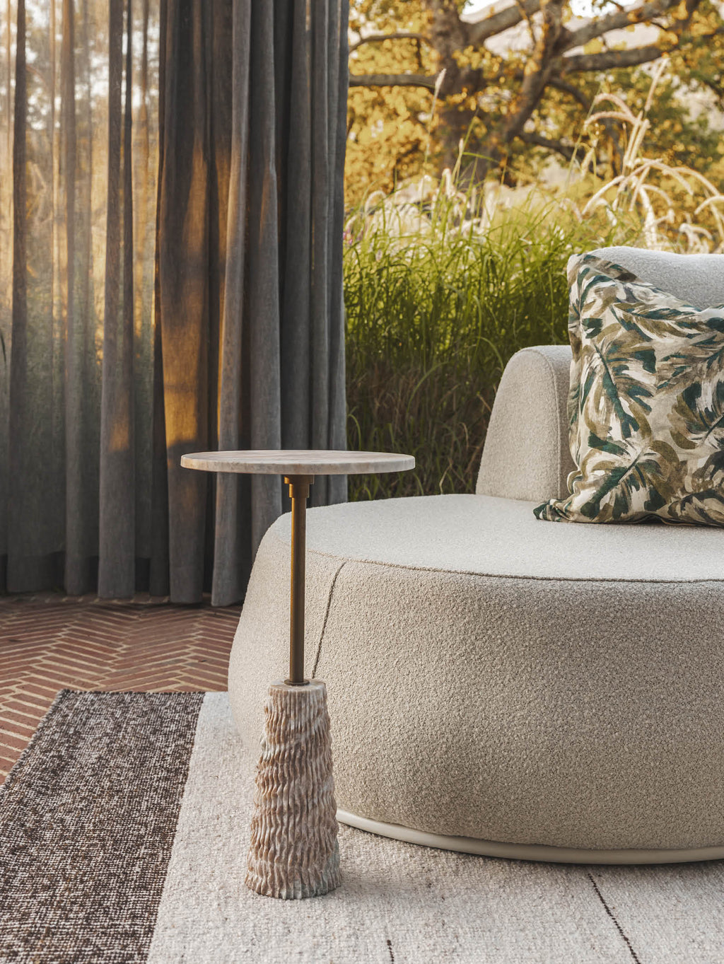 Table d'appoint en marbre pour patio