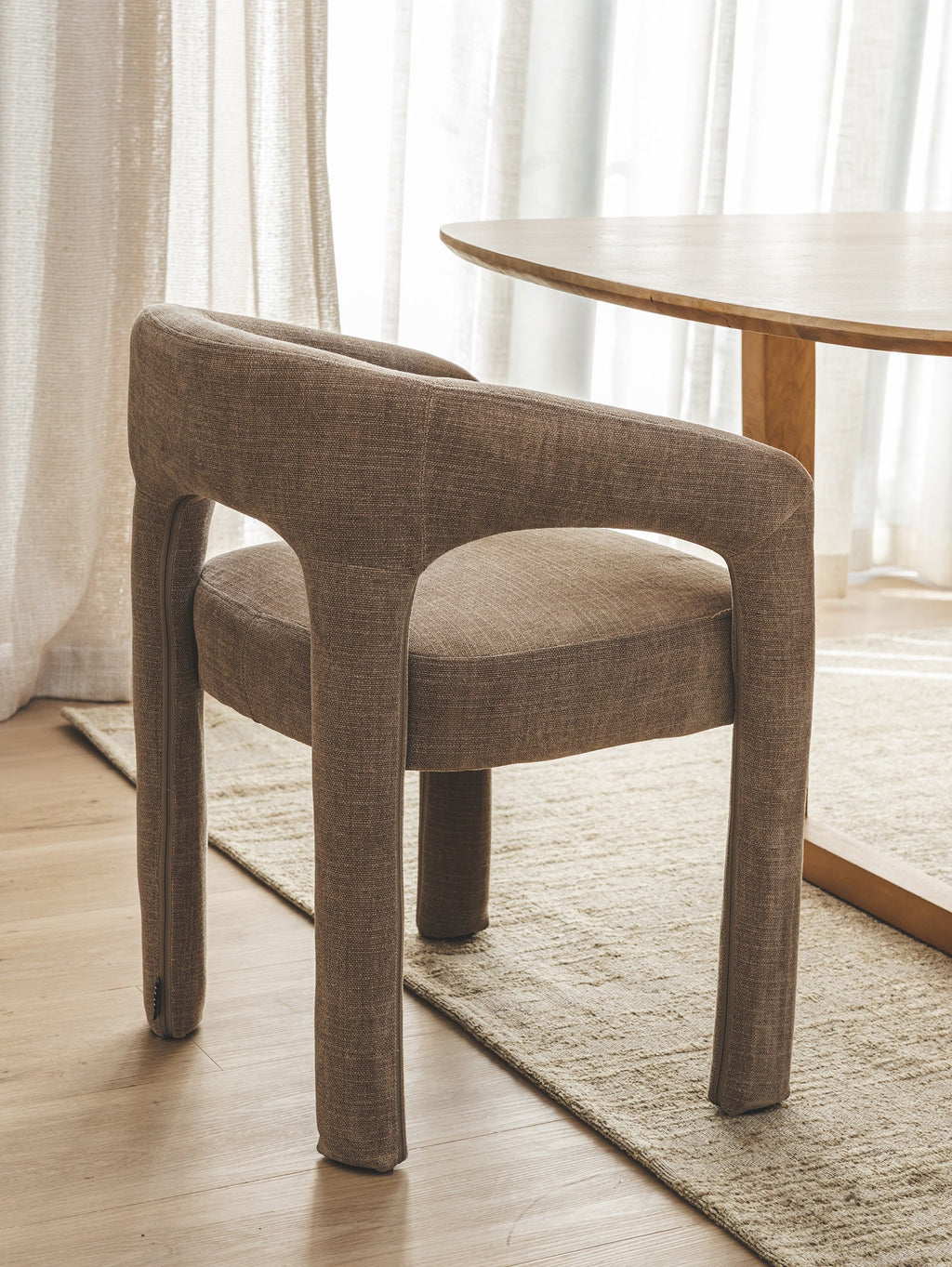 Chaise de salle à manger moderne en tissu