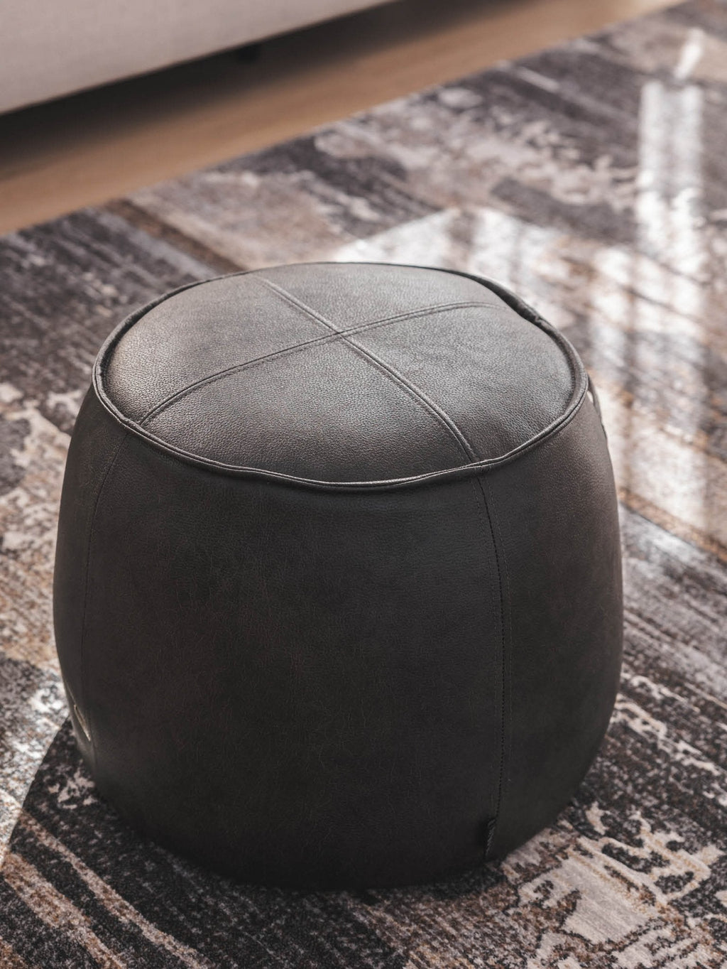 Tabouret en tissu moderne