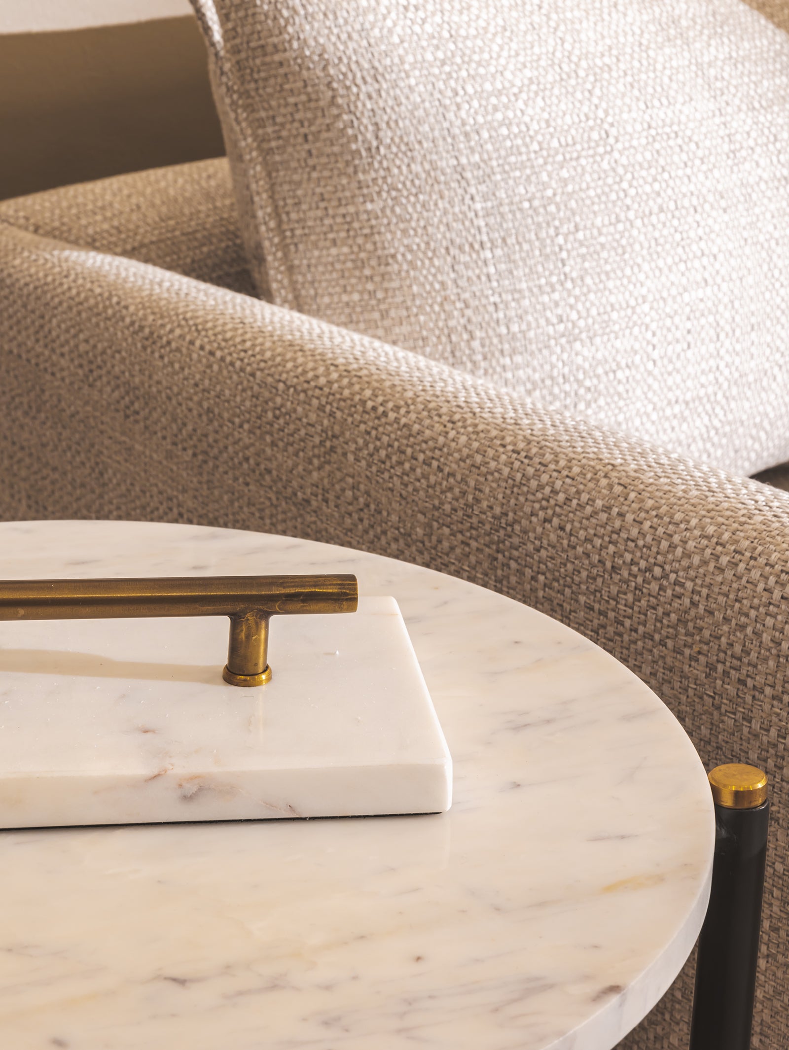 Table d'appoint en marbre pour salon